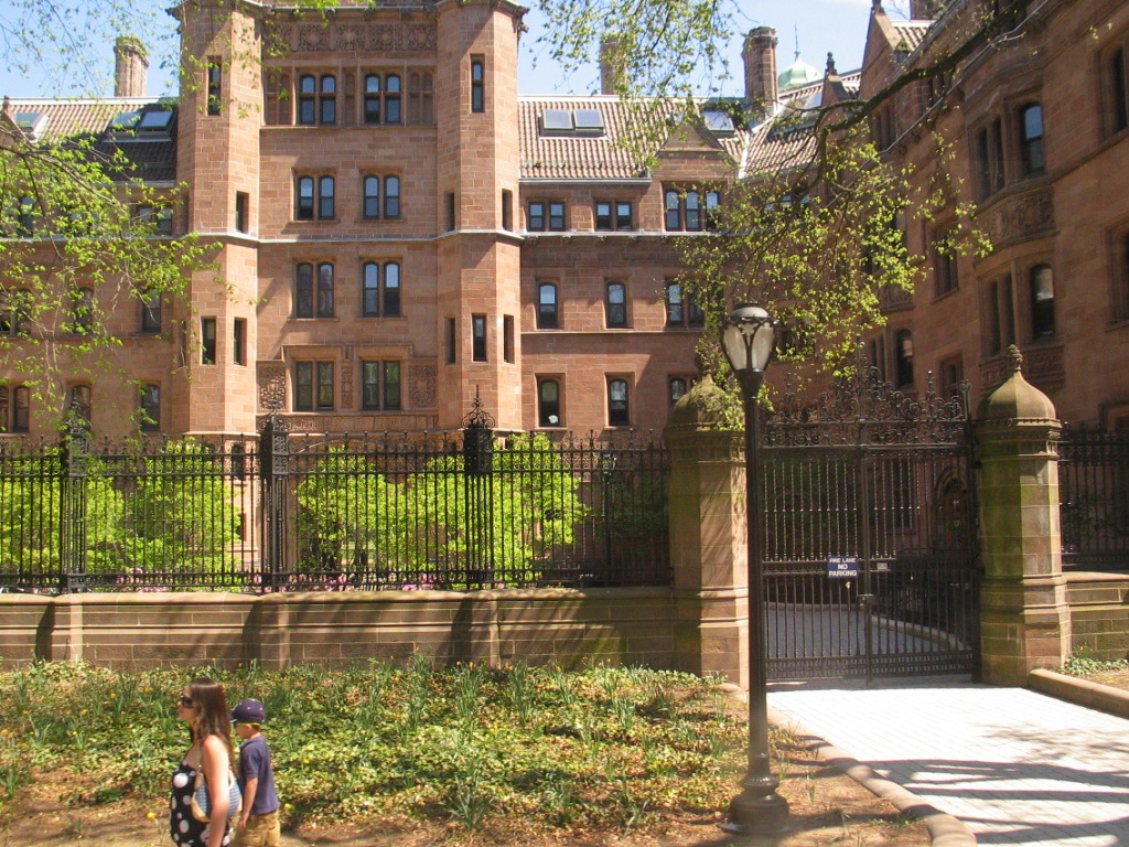Yale University campus and admissions strategy