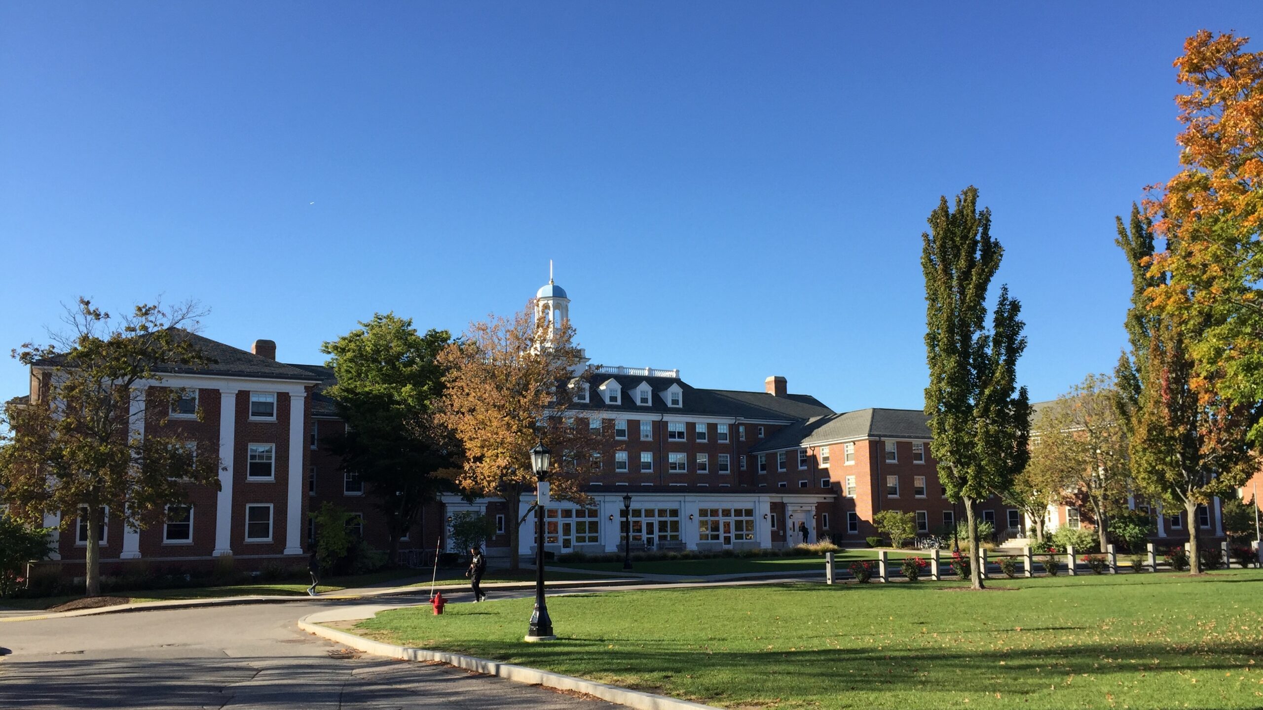 Carmichael_Hall_Tufts