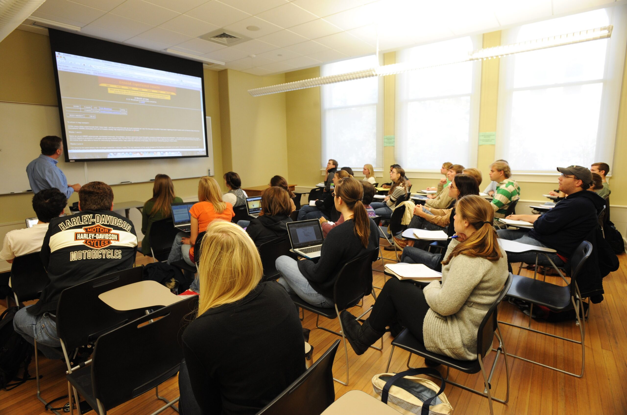 Traditional university classroom with rows of seats