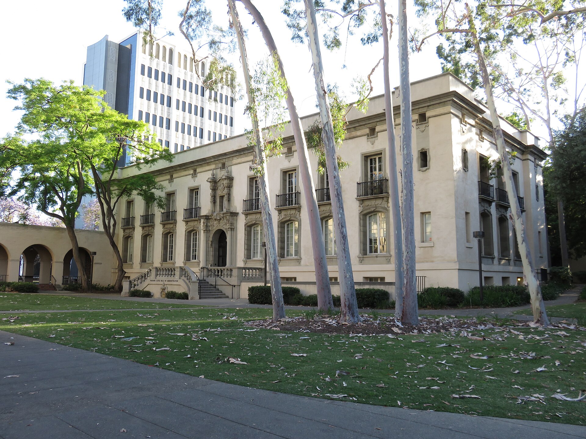 Parsons-Gates Hall of Administration, Caltech