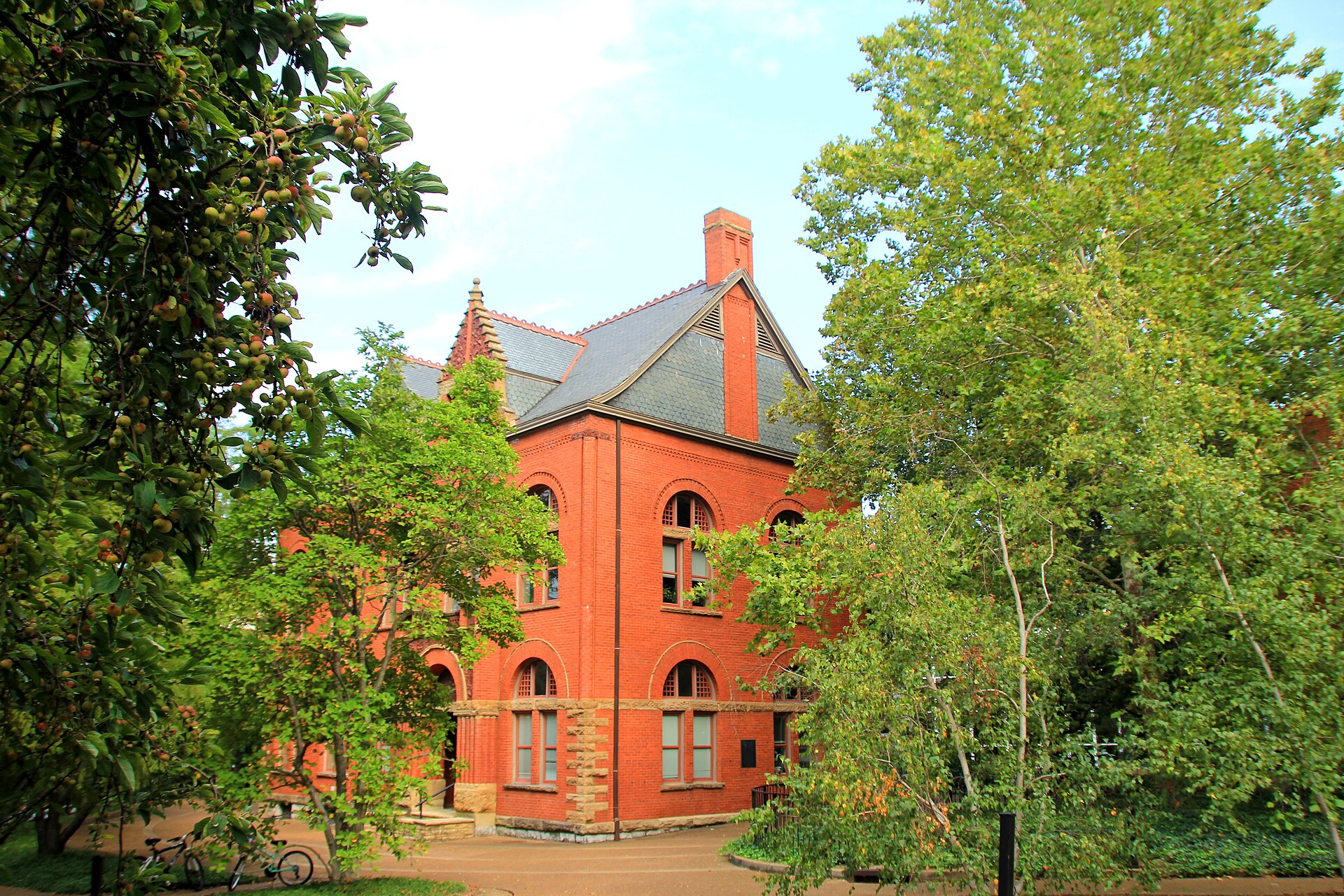 The Vanderbilt campus - a look at what Vanderbilt is known for