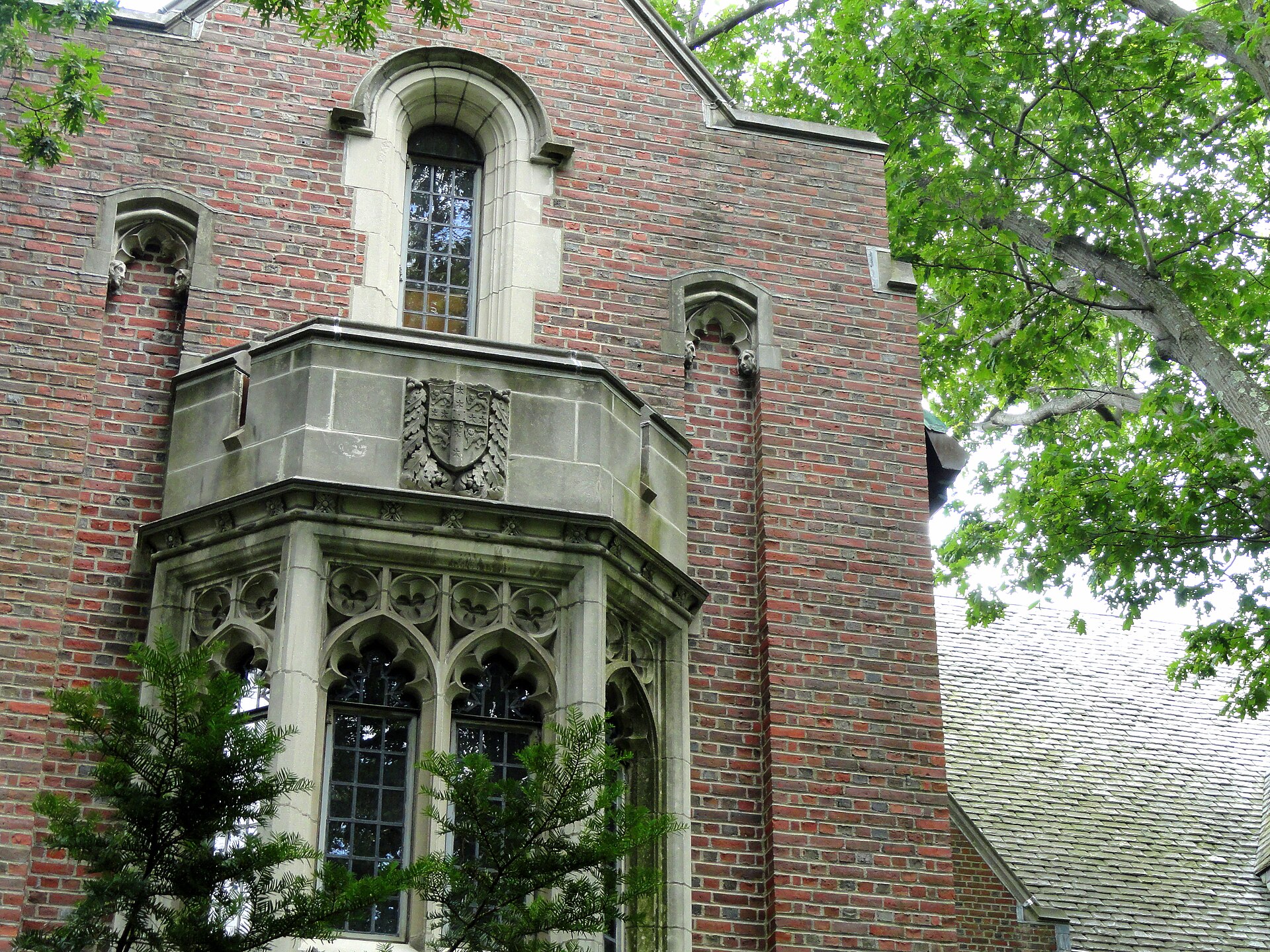 The Wellesley College campus - a look at what Wellesley is known for