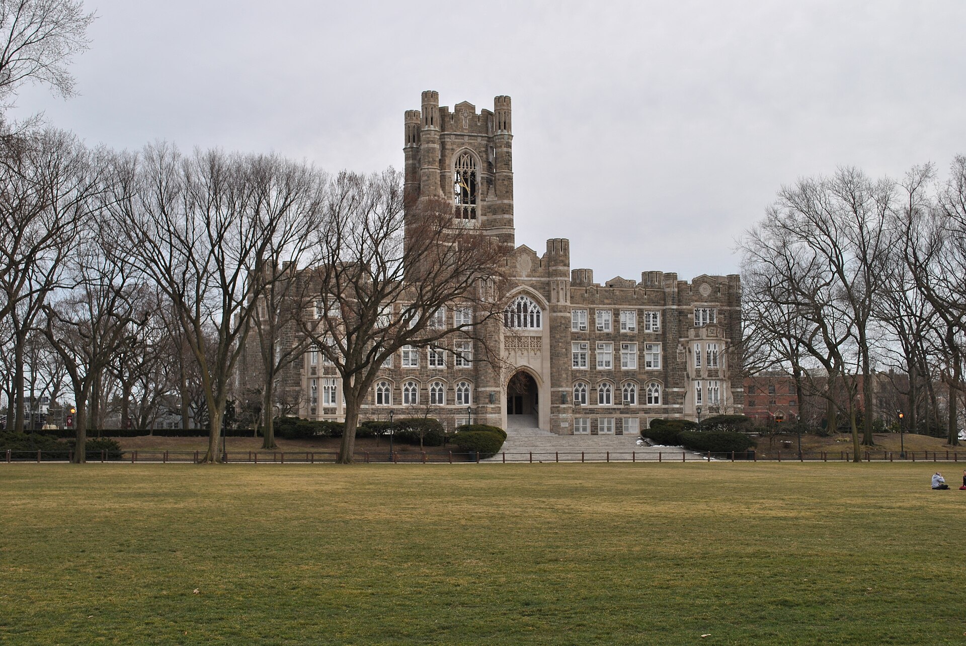 Keating Hall on the Fordham University Rose Hill campus, illustrating the Fordham acceptance rate