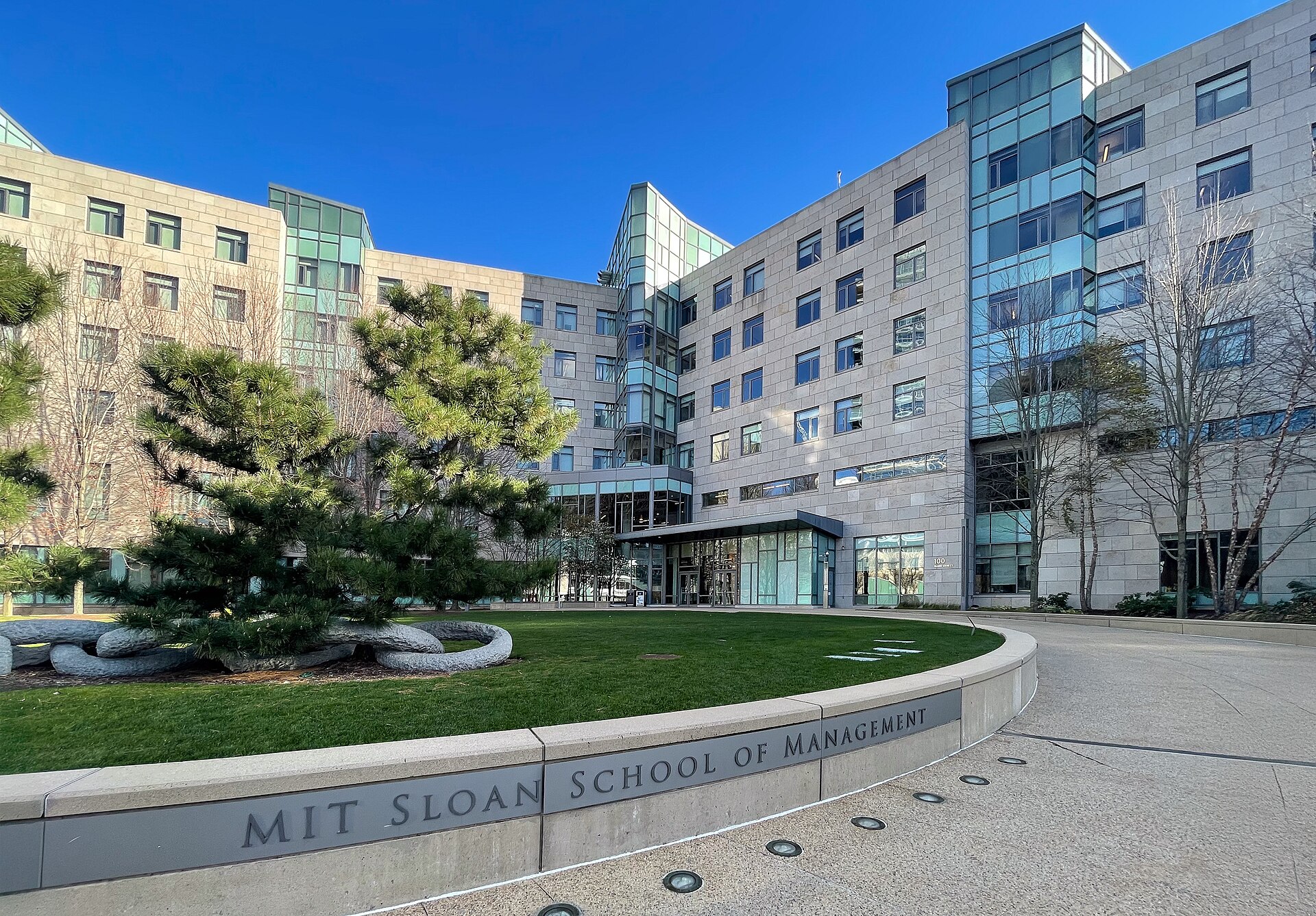 MIT Sloan School of Management building E62 in Cambridge, Massachusetts